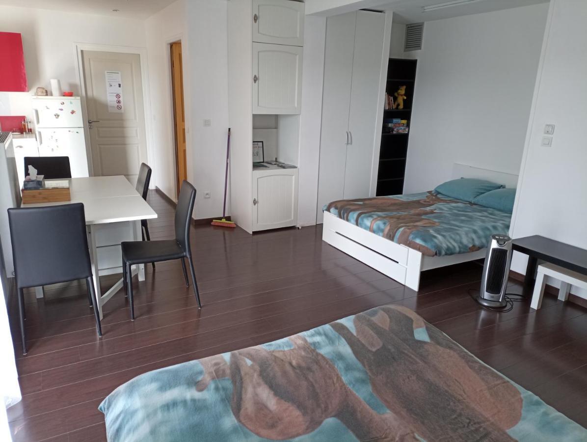 Studio Independant 40M² Avec Jardin Prive 欧特维尔－隆普内斯 外观 照片
